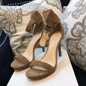 NIB nude/tan suede one strap heels